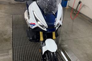 Honda xadv750