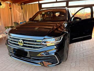 Volkswagen Tiguan Allspace 2024   200 cavalli