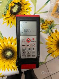Misuratore laser ,misuratore piani
