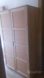 armadio in faggio 2 ante battenti con ripiani