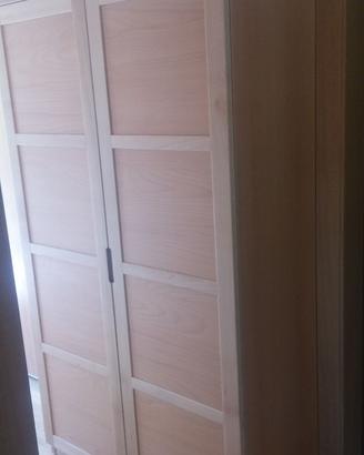 armadio in faggio 2 ante battenti con ripiani