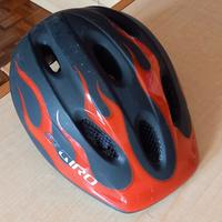 Casco bimbo marca Giro