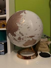 Mappamondo Atmosphere luminoso con anello sospeso