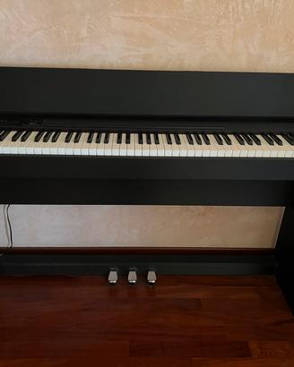 Pianoforte Roland Digital F-110