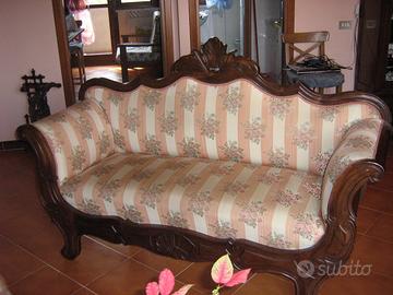 Divano stile Luigi Filippo