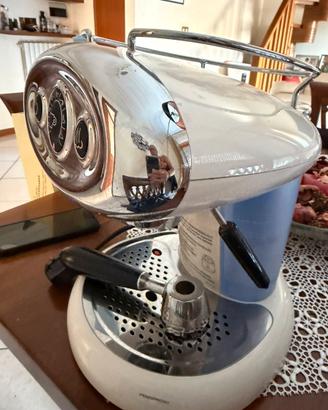 Macchina per il caffe illy