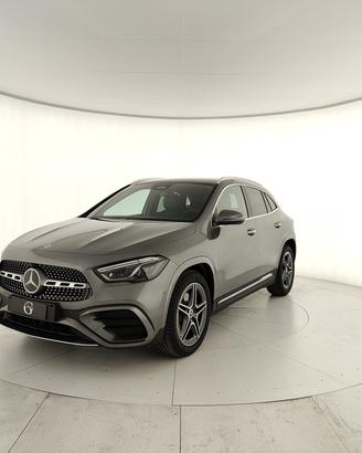 MERCEDES-BENZ GLA 200 d