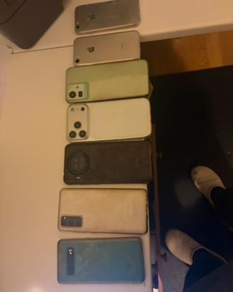 Diversi telefoni