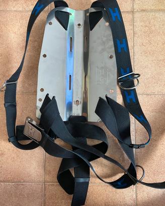 Schienalino inox e coltello in titanio Halcyon