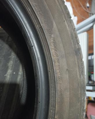 Gomme auto