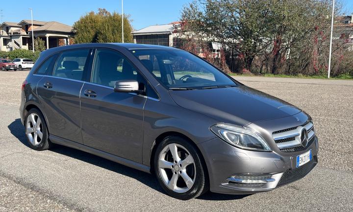 Mercedes-benz B 180 CDI -- PREMIUM -- 2012