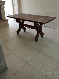 TAVOLO IN LEGNO