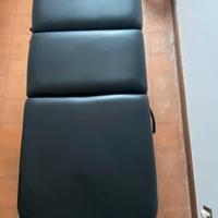 Lettino per massaggi portatile di pelle nero