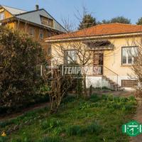 VILLA CON GIARDINO
