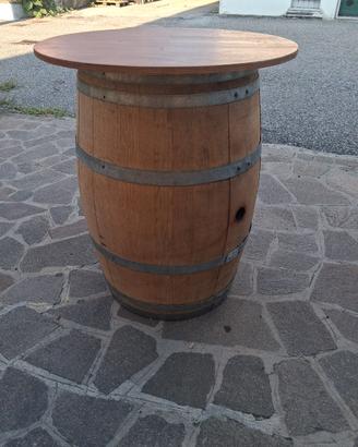 tavolo a botte 