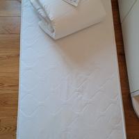 Materasso lettino con piumone