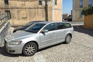 VOLVO V 50