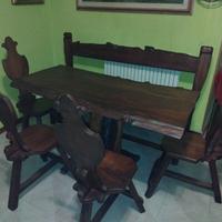 mobili in legno di castagno 