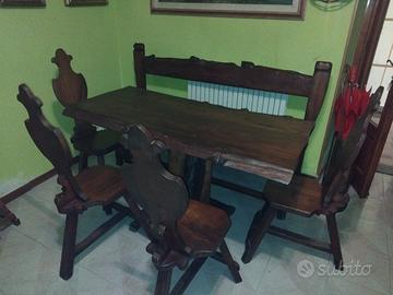 mobili in legno di castagno 