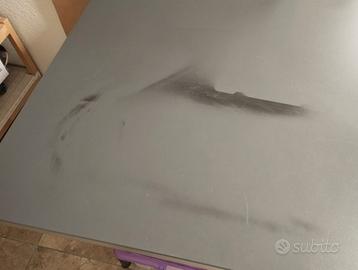 Tavolo in ferro per giardino