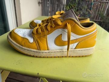 Air Jordan 1 Mid University Gold originali Nike