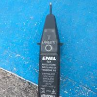 Rilevatore bipolare di tensione enel
