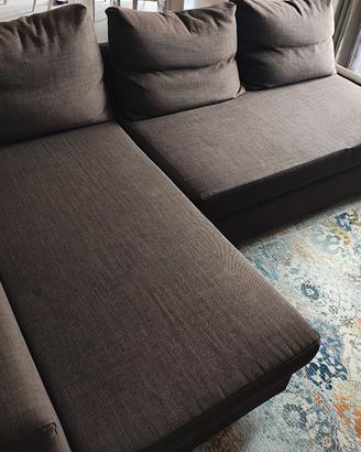 Divano con penisola e contenitore ikea friheten 