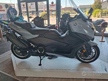 Yamaha T Max 560 TECH 2025 km 0