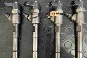 iniettori bosch 1.3 mjet 95 cv euro 5 0445110351