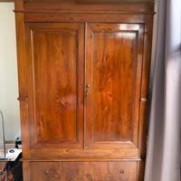 Mobile in legno antico