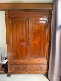 Mobile in legno antico