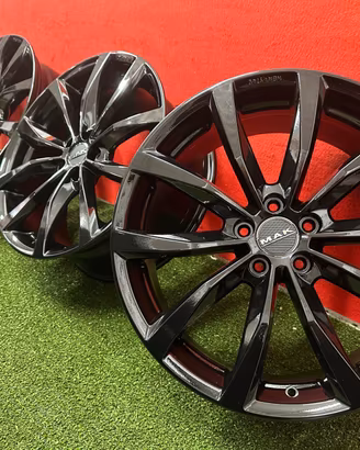 Cerchi Toyota Yaris GR86 GT86 PRIUS Mak R18 5x100