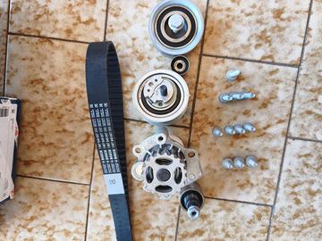 Kit distribuzione Bosch con pompa acqua