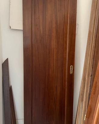 Porte in noce legno massello (2 battenti+1scrigno)