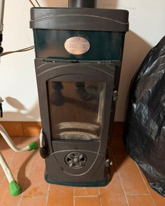 Stufa a legna con dischi