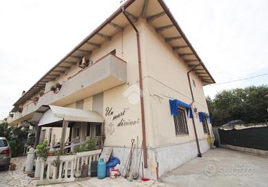 CASA INDIPENDENTE A CAMPOMARINO