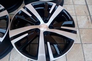 CERCHI 18 ORIGINALI PEUGEOT COD:1815