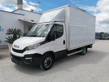 Iveco 35-130 furgone con sponda