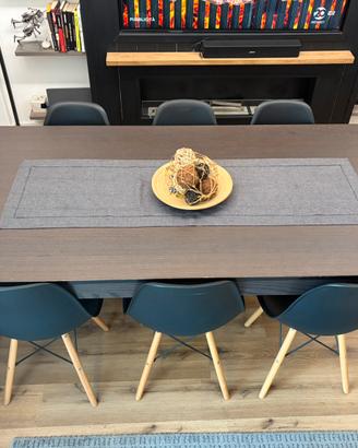 Tavolo allungabile IKEA 180/240×90 cm con 8 sedie