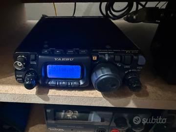 Yaesu FT-818ND Completo di scatola e accessori