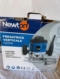 Fresatrice verticale pantografo NUOVA + set frese