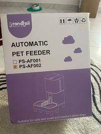 Automatic pet feeder