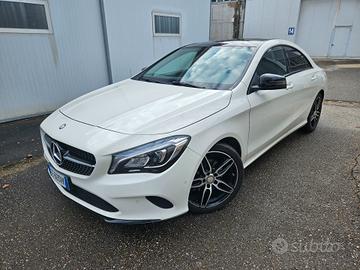 Mercedes-benz CLA 180 Premium