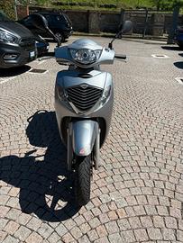 sh 125