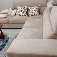 Divano angolare con penisola