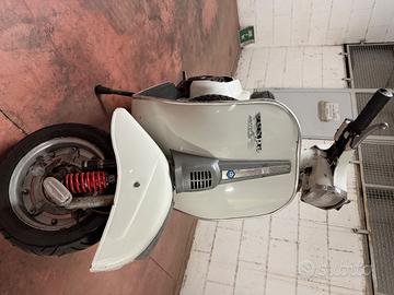 Piaggio Vespa 50 Special 1977