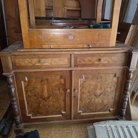 Mobili antiquariato in legno 