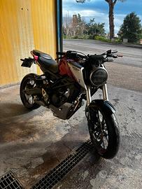 Honda cb125r 2019