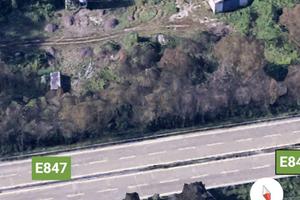 Zona altamente strategica Capannone con terreno