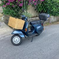 Vespa P200E